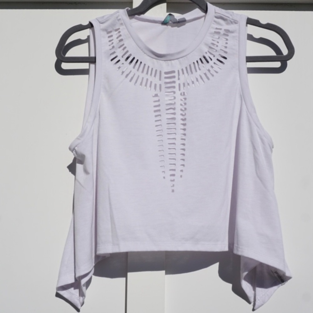 Rip Curl Muscle Tank in White. Size Sm